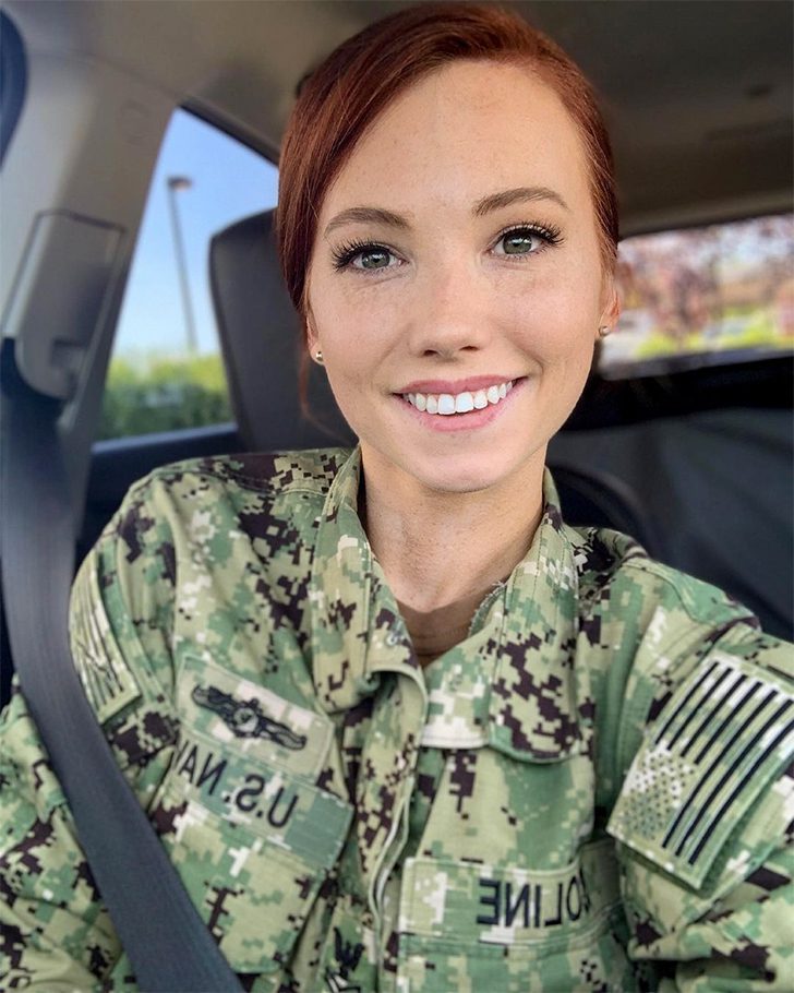 The Military Never Looked This Good The Stunning Female Soldiers You