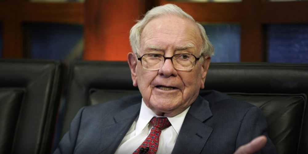 What Is Warren Buffett’s 90/10 Rule? Benefits, Risks, and How It Works