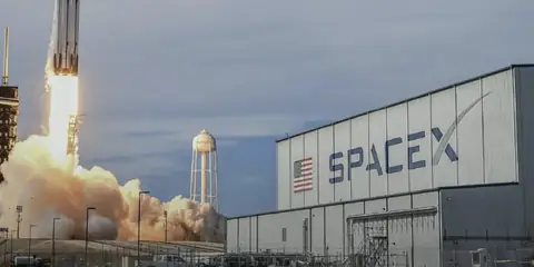 Is SpaceX a Better Investment Than the S&P 500 Right Now?