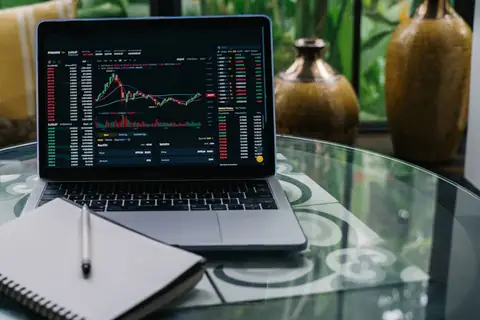 Timeless Investment Tips From Legendary Investor Shelby M. C. Davis